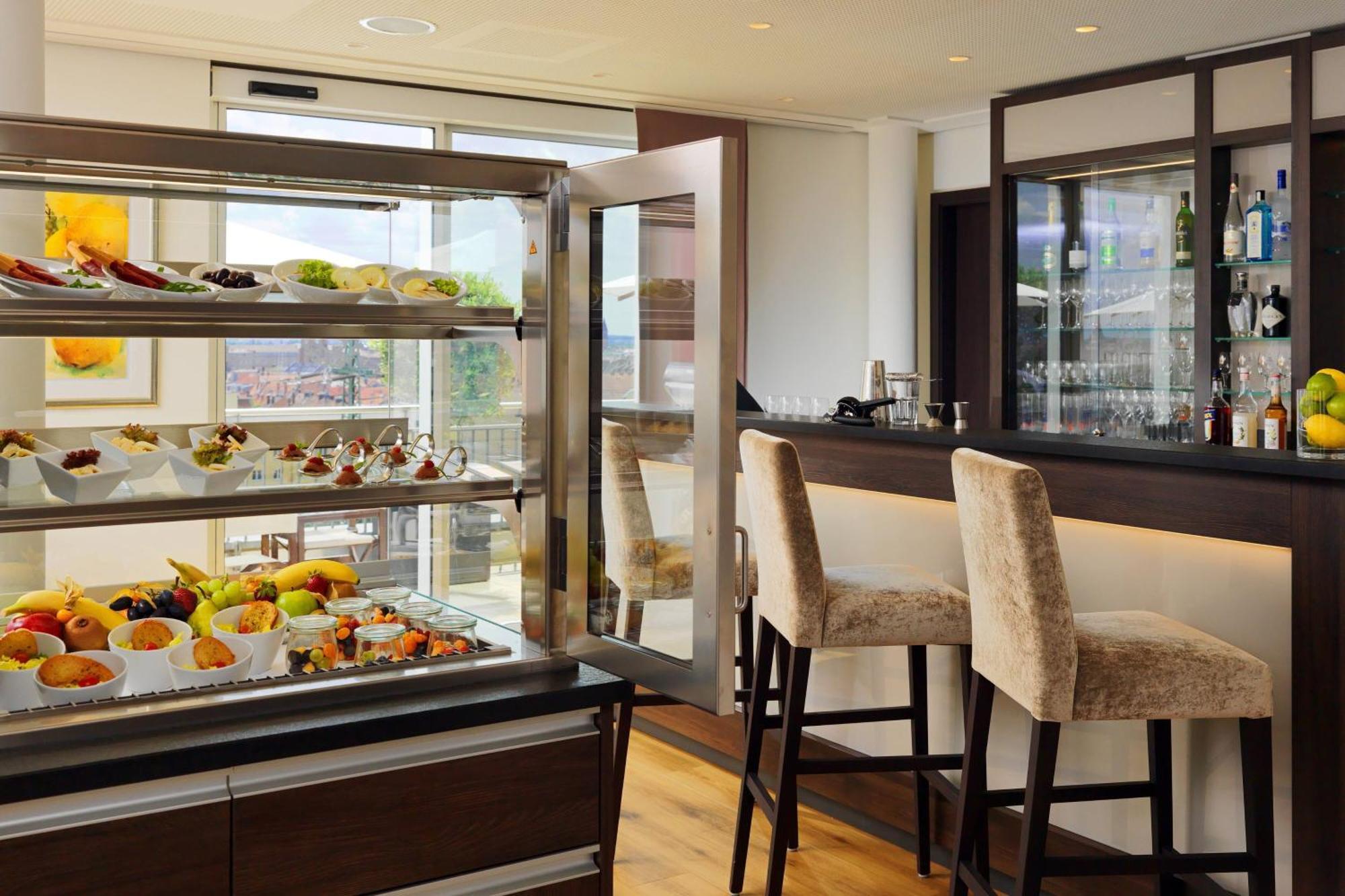 Sheraton Carlton 5*