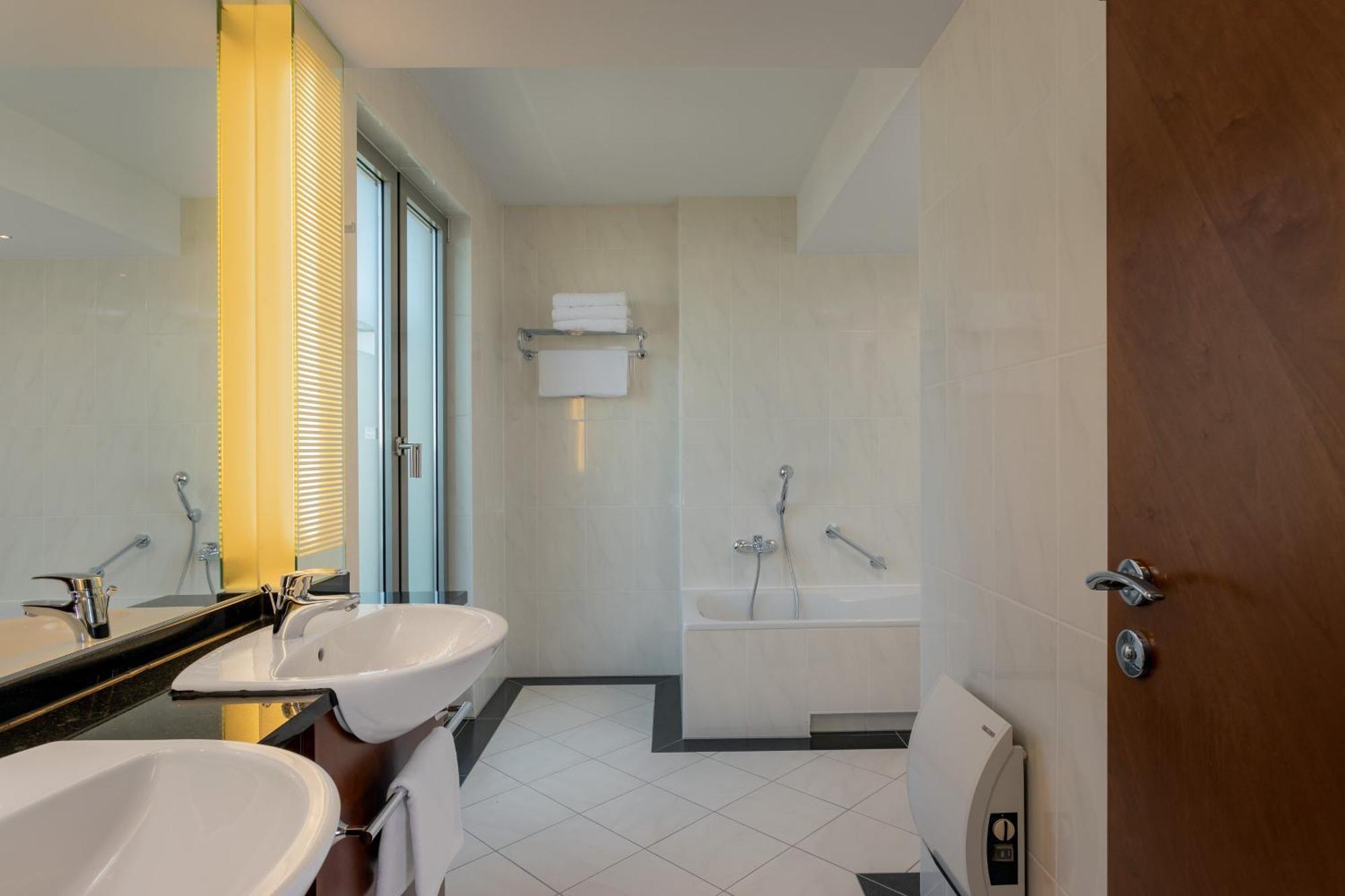 Hotel Sheraton Carlton 5*