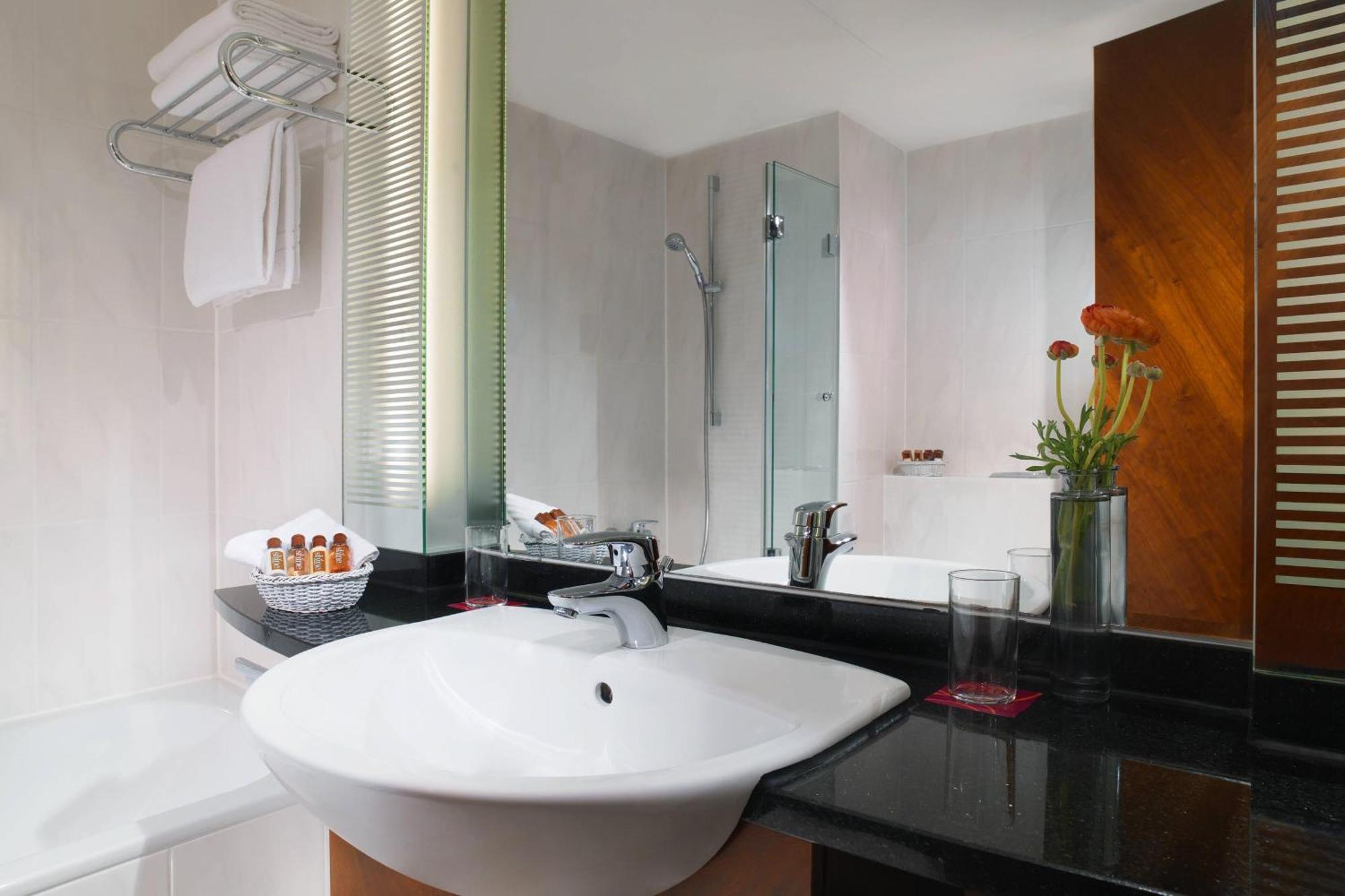 Hotel Sheraton Carlton 5*