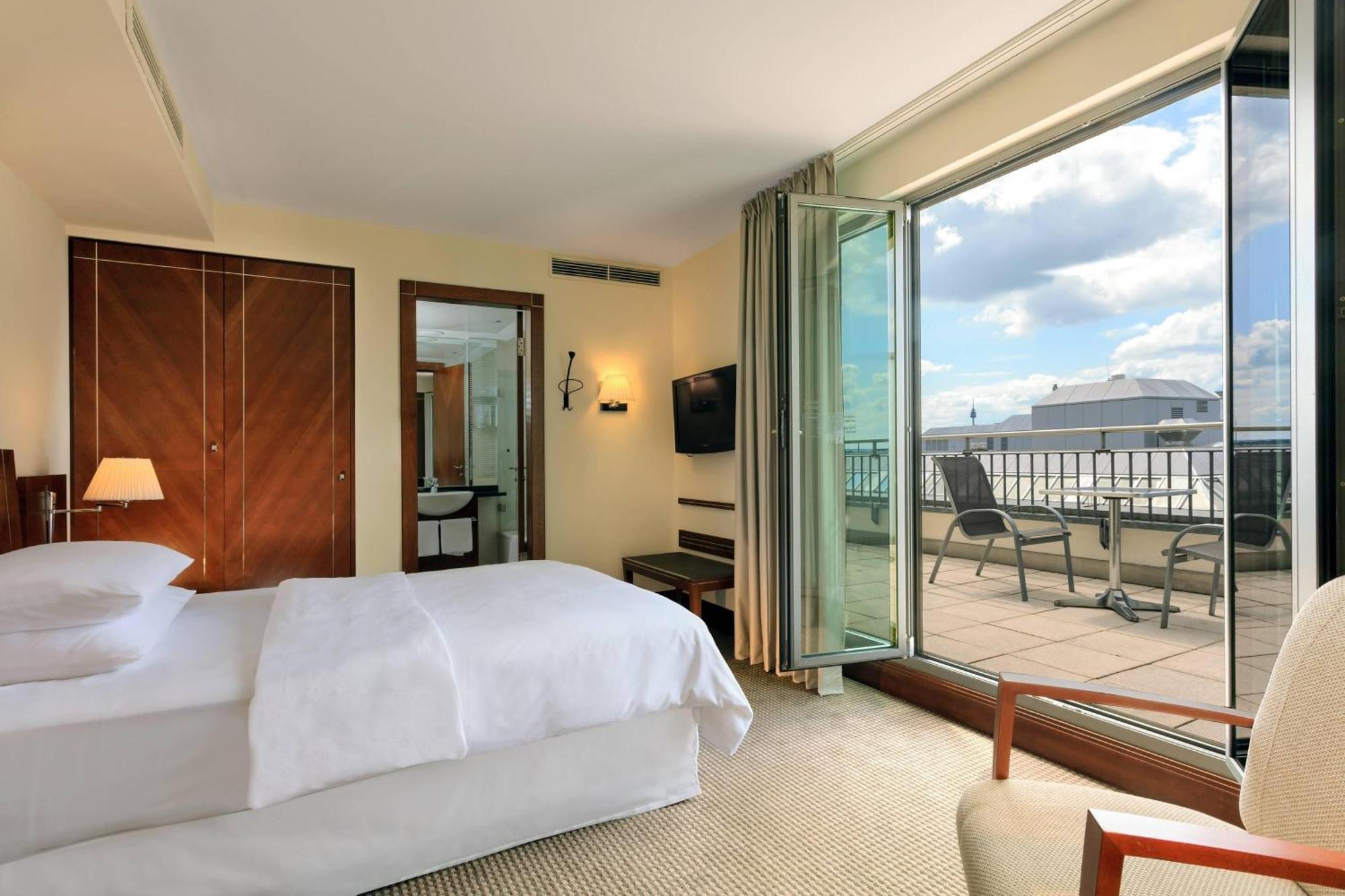 Sheraton Carlton