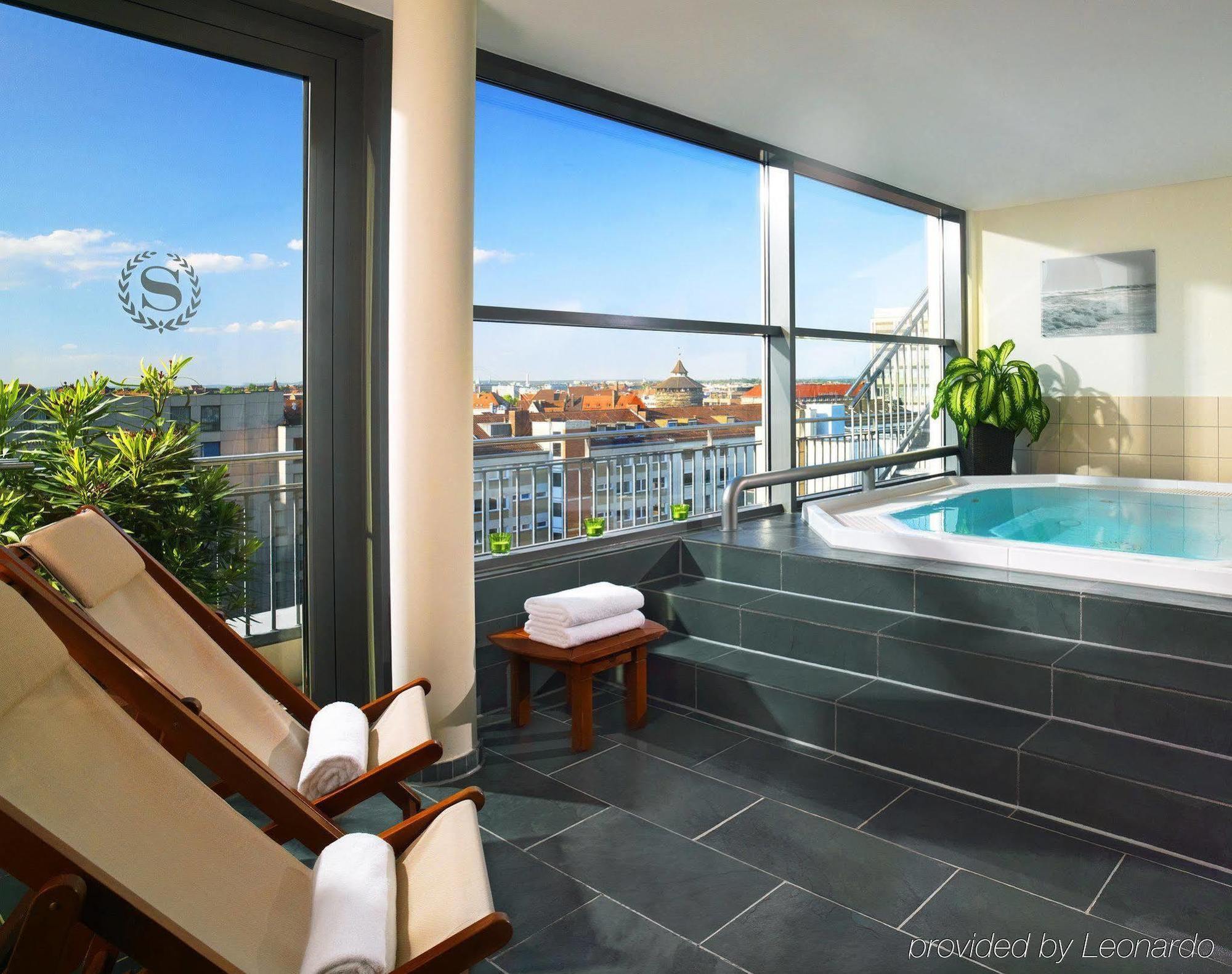 Sheraton Carlton Hotel